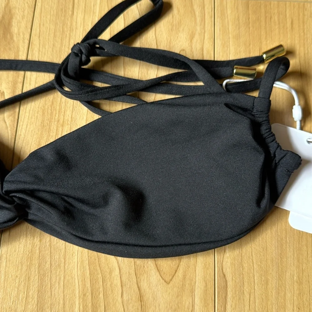 Monday Swimwear Tamarama Top black
